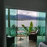 Suites na Casa da Praia