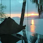 Suites na Casa da Praia